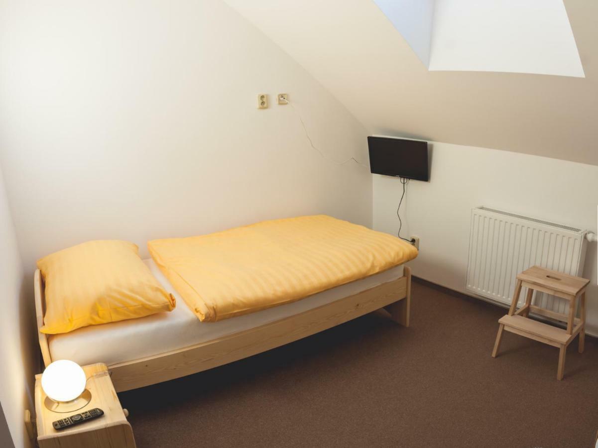 Penzion Vila Machů Kopřivnice Exterior foto